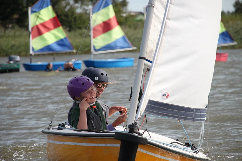 Zeilschool Neptunus Lachen Water Jeugdkielboot